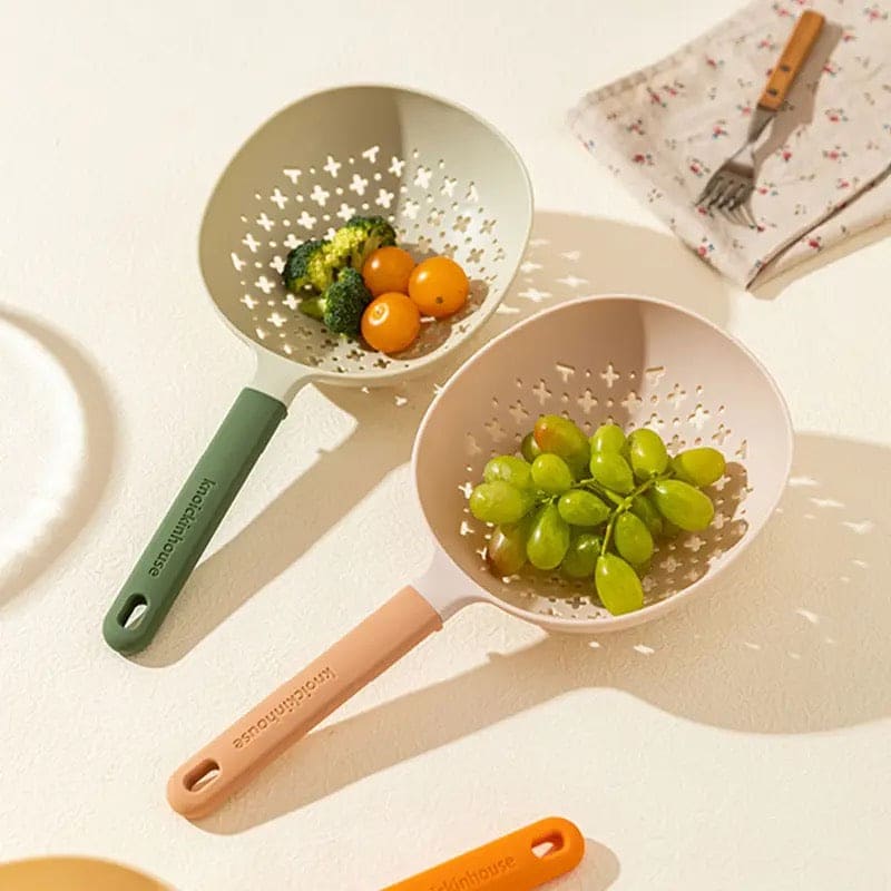 Hollow Soup Spoon, Large Leaky Spoon Filter, Silicone Portable Straining Noodle Spoon, Household Dumpling Filtering Drain Scoop, Heat Resistant Boiled Noodles Leaky Net Cooking Utensils Tool, Simple Scoop Baking Filtering Handle Spoon Hollow Soup Spoon, Large Leaky Spoon Filter, Silicone Portable Straining Noodle Spoon, Household Dumpling Filtering Drain Scoop, Heat Resistant Boiled Noodles Leaky Net Cooking Utensils Tool, Simple Scoop Baking Filtering Handle Spoon